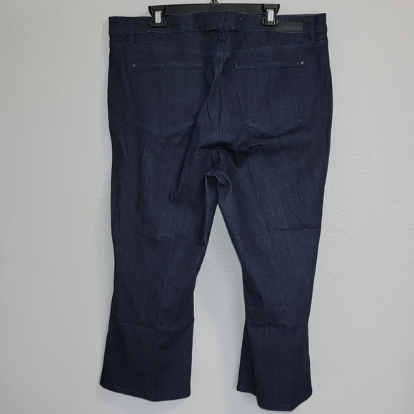 DKNY JEANS  BOOT CUT CROP JEANS/ 22W. - Picture 2 of 11